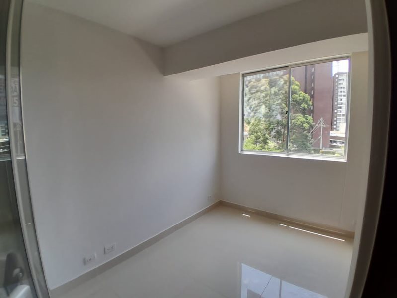 Apartamento en arriendo en Loma Del Barro, Envigado · foto 6 de 10