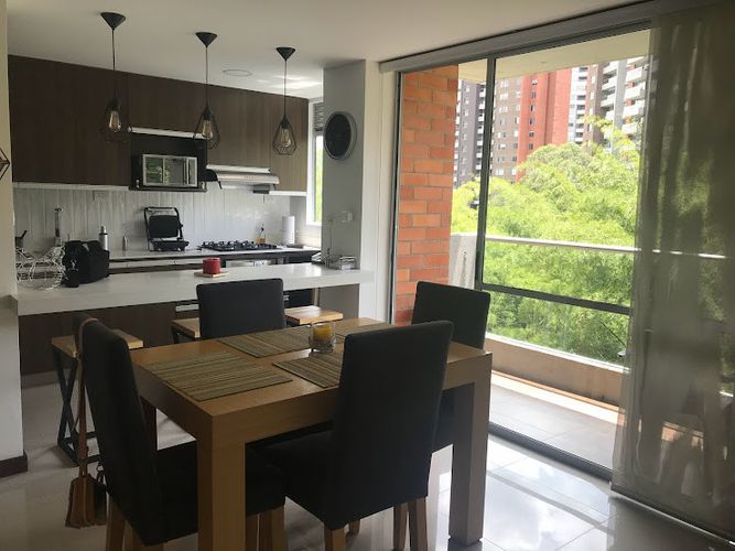 Apartamento de 3 alcobas en arriendo en Loma Del Esmeraldal, Envigado, 90 m² · foto 8 de 22