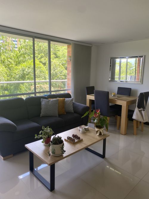 Apartamento de 3 alcobas en arriendo en Loma Del Esmeraldal, Envigado, 90 m² · foto 9 de 22