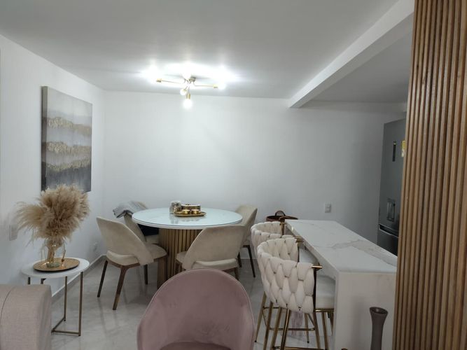 Apartamento en venta en El Poblado, Medellín · foto 3 de 14