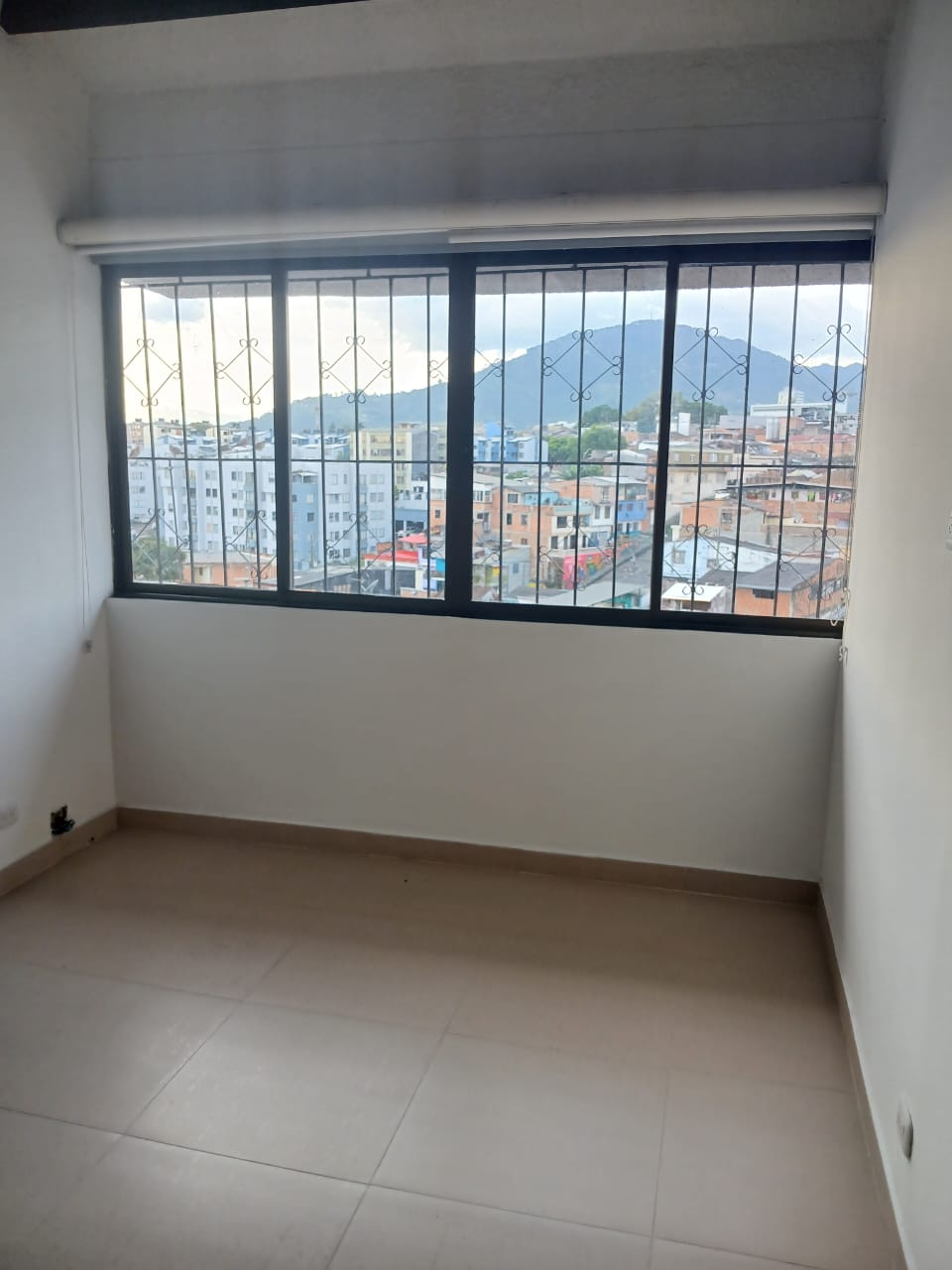Casa en venta en C. Comercial La 14, Terminal De Transporte, Pereira · foto 3 de 15
