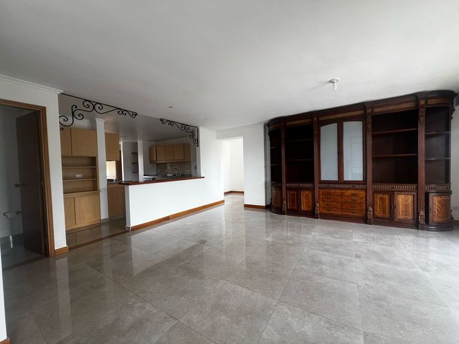 Apartamento de 3 alcobas en arriendo en El Diamante 2, Medellín, 162 m² · foto 3 de 20