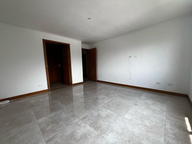 Apartamento de 3 alcobas en arriendo en El Diamante 2, Medellín, 162 m² · foto 5 de 20