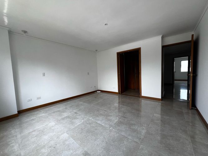 Apartamento de 3 alcobas en arriendo en El Diamante 2, Medellín, 162 m² · foto 9 de 20