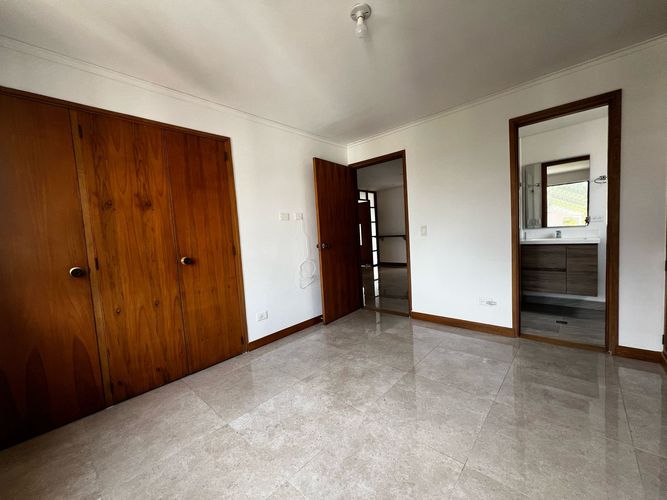 Apartamento de 3 alcobas en arriendo en El Diamante 2, Medellín, 162 m² · foto 14 de 20