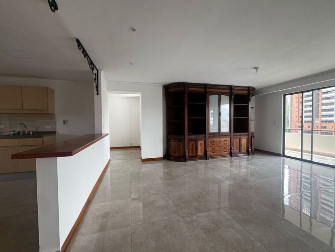 Apartamento de 3 alcobas en arriendo en El Diamante 2, Medellín, 162 m² · foto 17 de 20
