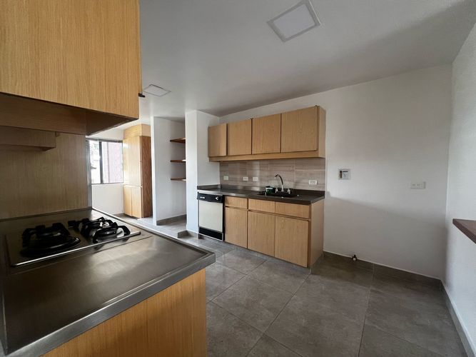 Apartamento de 3 alcobas en arriendo en El Diamante 2, Medellín, 162 m² · foto 19 de 20