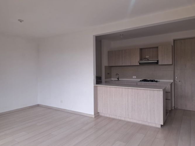 Apartamento de 3 alcobas en venta en Centro, Rionegro, 80 m² · foto 8 de 21
