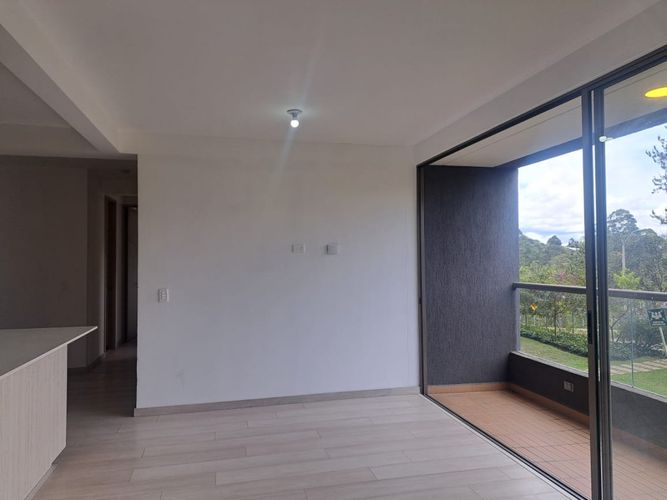 Apartamento de 3 alcobas en venta en Centro, Rionegro, 80 m² · foto 11 de 21