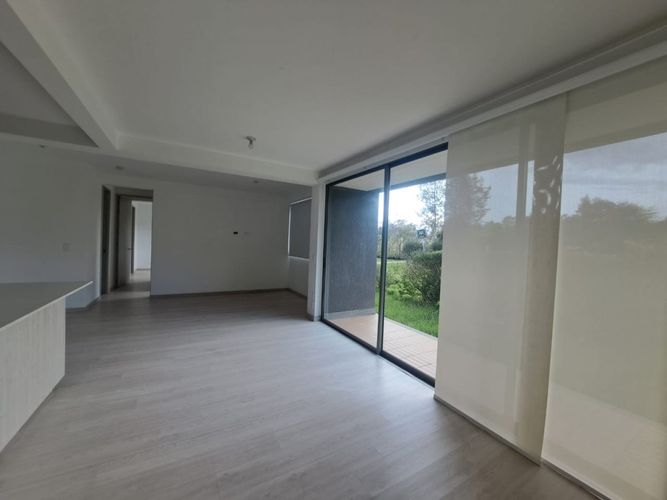Apartamento de 2 alcobas en venta en Centro, Rionegro, 80 m² · foto 4 de 24