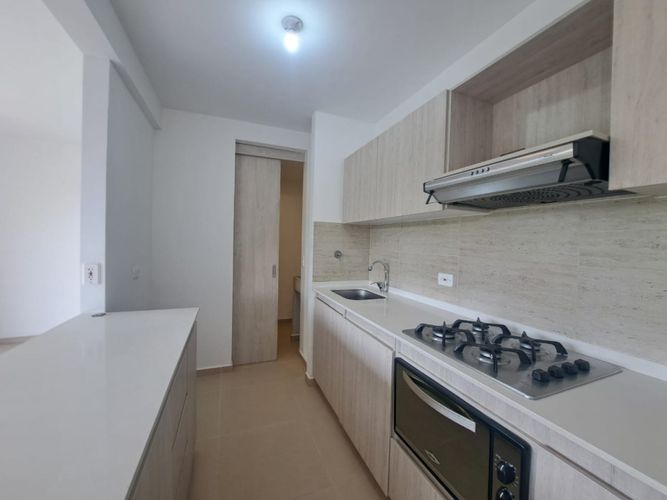 Apartamento de 2 alcobas en venta en Centro, Rionegro, 80 m² · foto 9 de 24