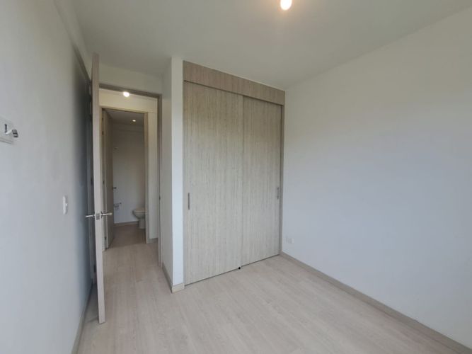 Apartamento de 2 alcobas en venta en Centro, Rionegro, 80 m² · foto 16 de 24