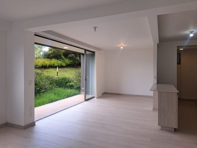 Apartamento de 2 alcobas en venta en Centro, Rionegro, 80 m² · foto 22 de 24