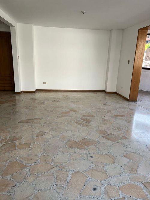 Apartamento de 4 alcobas en venta en Santa Teresita, Cali, 189 m² · foto 5 de 11