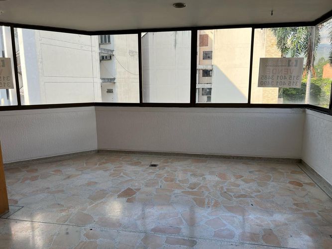 Apartamento de 4 alcobas en venta en Santa Teresita, Cali, 189 m² · foto 11 de 11