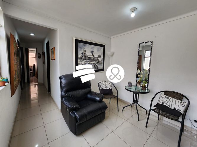 Apartamento de 3 alcobas en venta en Laureles, Medellín, 110 m² · foto 15 de 24
