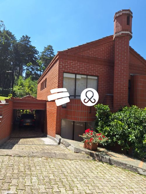 Casa de 3 alcobas en venta en El Poblado, Medellín, 256 m² · foto 7 de 15