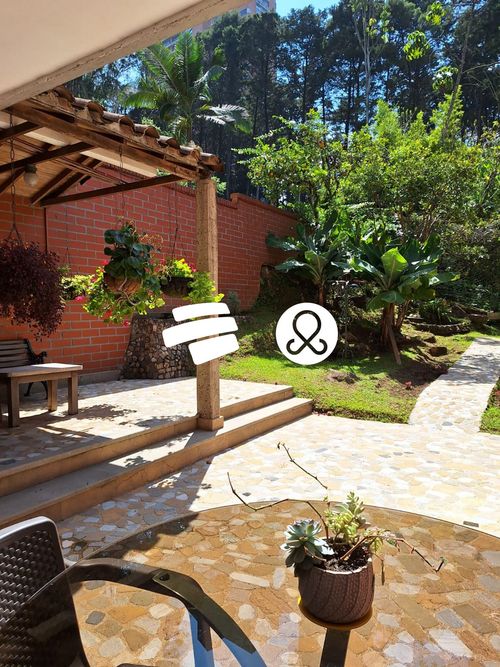 Casa de 3 alcobas en venta en El Poblado, Medellín, 256 m² · foto 14 de 15