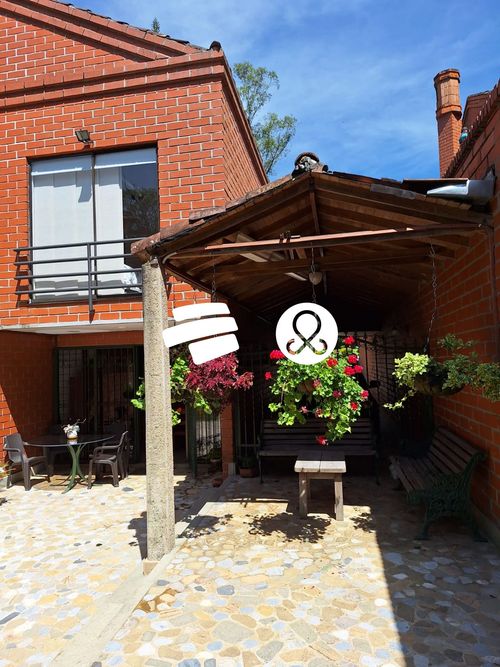 Casa de 3 alcobas en venta en El Poblado, Medellín, 256 m² · foto 15 de 15