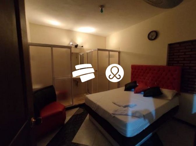 Casa de 6 alcobas en venta en El Chagualo, Medellín, 277 m² · foto 2 de 8