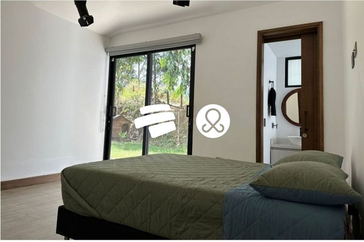 Casa de 5 alcobas en venta en Monta�Ita, Copacabana · foto 16 de 24