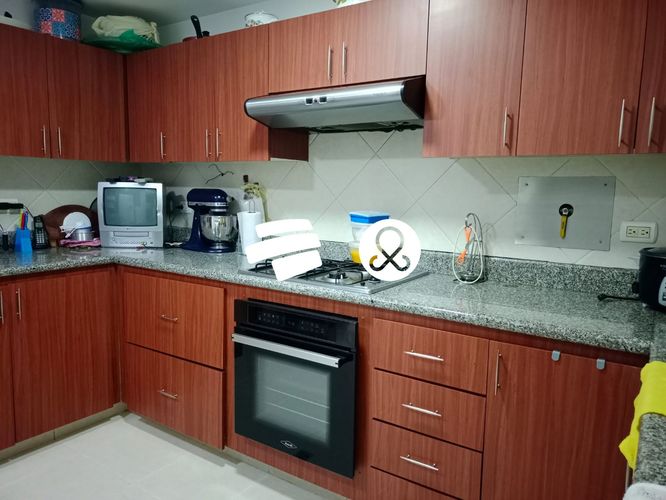 Casa de 4 alcobas en venta en El Poblado, Envigado, 234 m² · foto 11 de 13