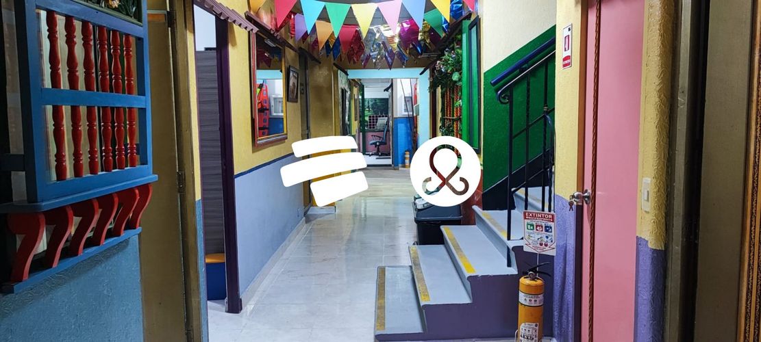 Casa de 20 alcobas en venta en Jesus Nazareno, Medellín, 450 m² · foto 2 de 24