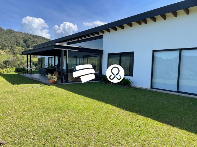 Casa de 3 alcobas en venta en Pontezuela, Rionegro, 400 m² · foto 2 de 24