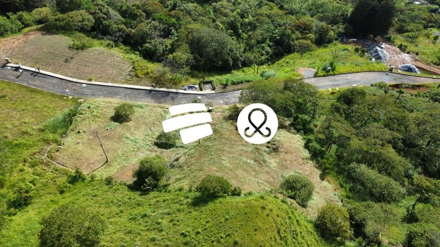 Lote en venta en Escobero, Envigado, 2240 m² · foto 8 de 10