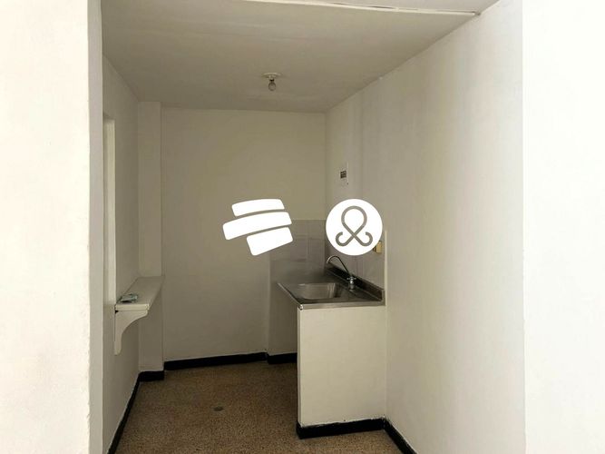 Local en venta en Boston, Medellín, 43 m² · foto 5 de 13