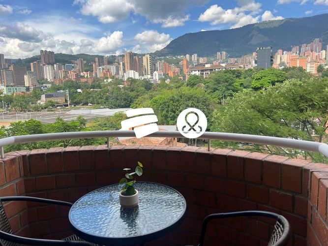 Apartamento de 2 alcobas en venta en Patio Bonito, Medellín, 66 m² · foto 2 de 14