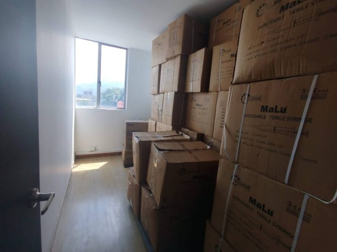 Oficina en arriendo en El Poblado, Medellín, 73 m² · foto 2 de 3