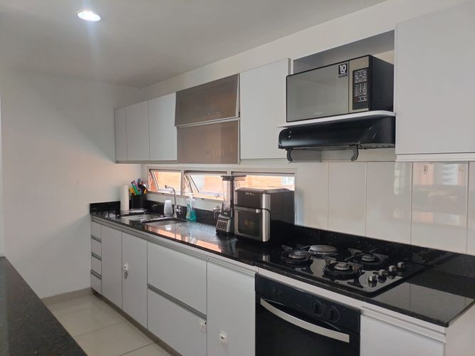 Apartamento de 3 alcobas en arriendo en Loma Benedictinos, Envigado, 130 m² · foto 7 de 19