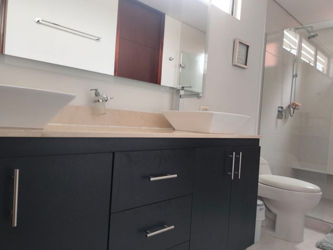 Apartamento de 3 alcobas en arriendo en Loma Benedictinos, Envigado, 130 m² · foto 19 de 19