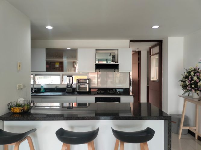 Apartamento de 3 alcobas en arriendo en Loma Benedictinos, Envigado, 130 m² · foto 6 de 19