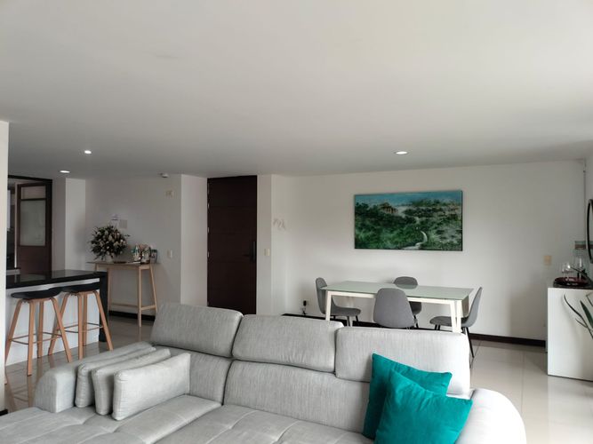 Apartamento de 3 alcobas en arriendo en Loma Benedictinos, Envigado, 130 m² · foto 16 de 19