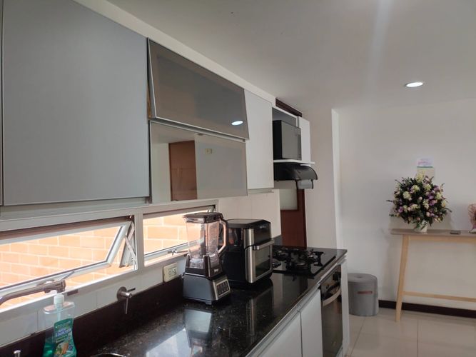 Apartamento de 3 alcobas en arriendo en Loma Benedictinos, Envigado, 130 m² · foto 5 de 19
