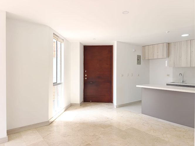 Apartamento de 2 alcobas en arriendo en El Poblado, Medellín, 92 m² · foto 9 de 18