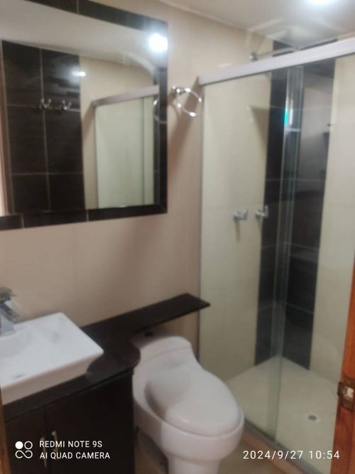 Apartamento de 3 alcobas en arriendo en La Castellana, Medellín, 140 m² · foto 6 de 12