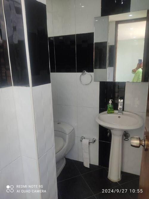Apartamento de 3 alcobas en arriendo en La Castellana, Medellín, 140 m² · foto 7 de 12