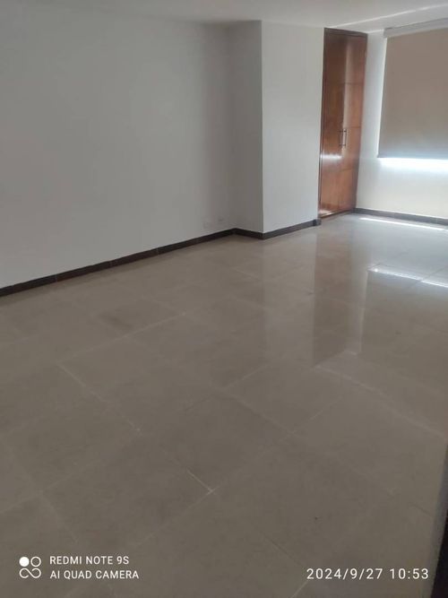 Apartamento de 3 alcobas en arriendo en La Castellana, Medellín, 140 m² · foto 11 de 12