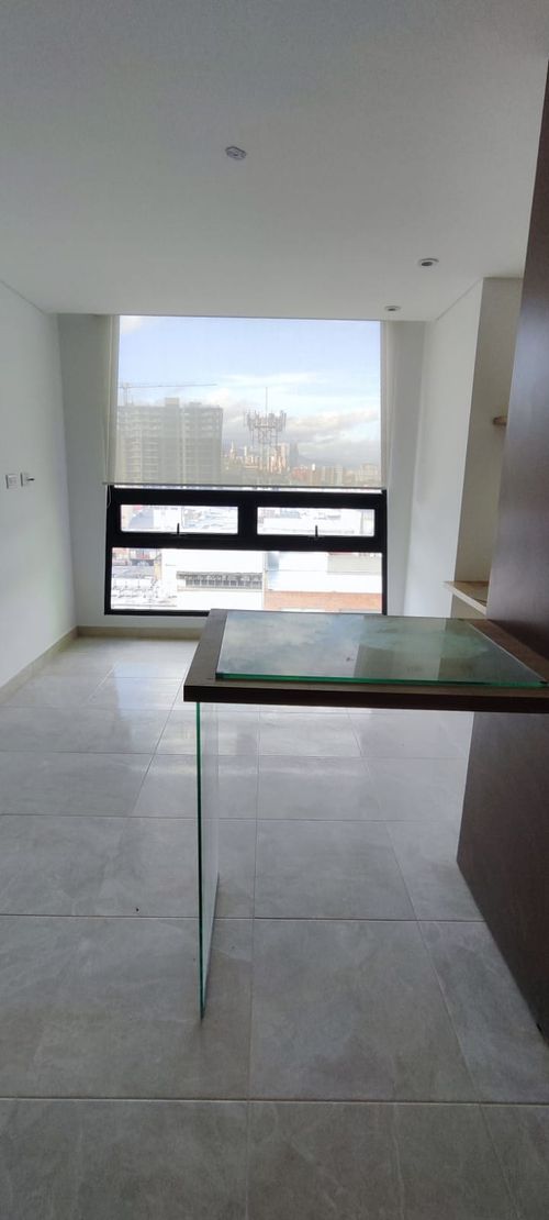 Apartamento de 1 alcoba en venta en Chapinero, Bogotá, 37 m² · foto 2 de 20