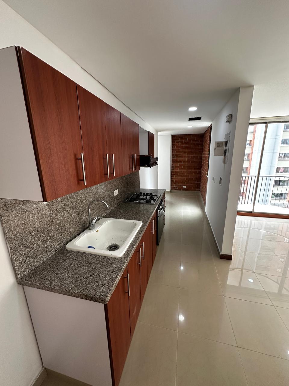 Apartamento en venta en Suramerica, Itagüí · foto 3 de 24