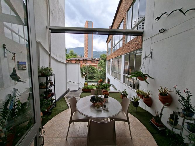 Casa de 5 alcobas en venta en Aves Maria, Sabaneta, 480 m² · foto 5 de 24
