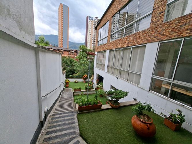 Casa de 5 alcobas en venta en Aves Maria, Sabaneta, 480 m² · foto 6 de 24