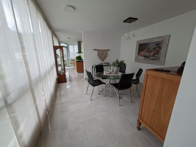 Casa de 5 alcobas en venta en Aves Maria, Sabaneta, 480 m² · foto 7 de 24