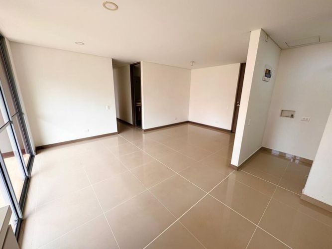 Apartamento de 3 alcobas en arriendo en Aves Maria, Sabaneta, 85 m² · foto 3 de 11