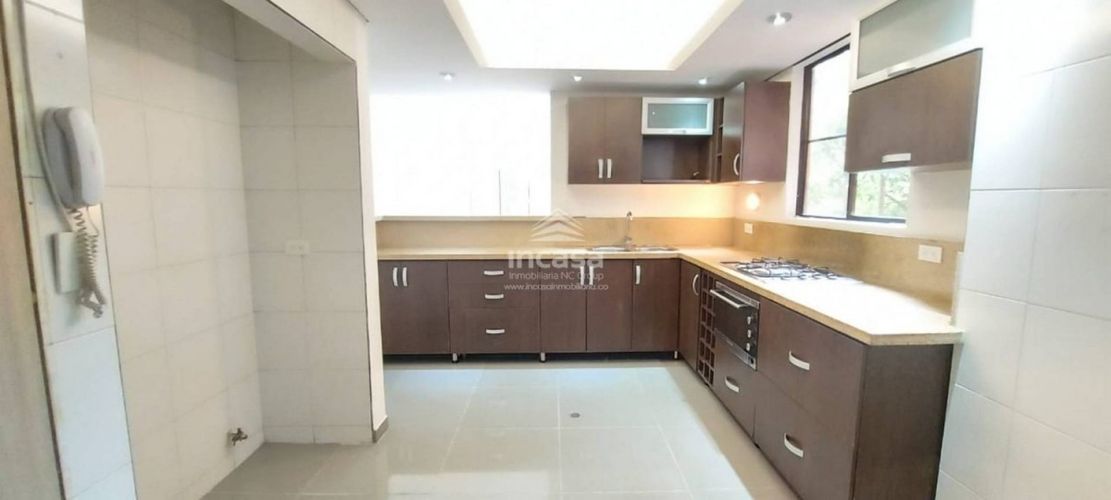Apartamento en venta en Normandia, Cali · foto 4 de 16