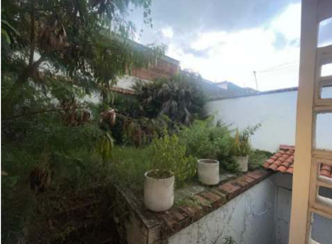 Casa de 4 alcobas en venta en Santa Teresita, Cali, 301 m² · foto 10 de 16