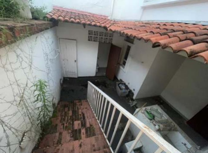 Casa de 4 alcobas en venta en Santa Teresita, Cali, 301 m² · foto 5 de 16